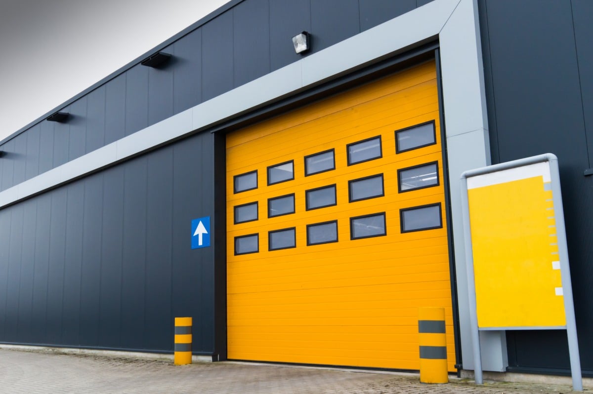 Remember These 4 Essential Safety Tips When Choosing A New Commercial Garage Door